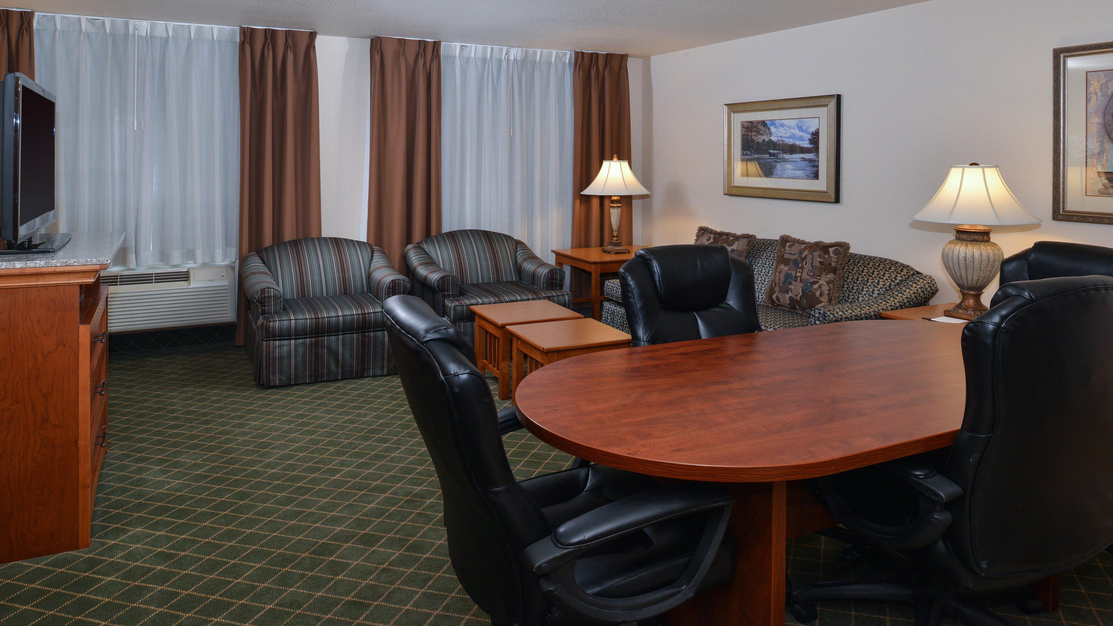 Staybridge - Airport By Ihg
