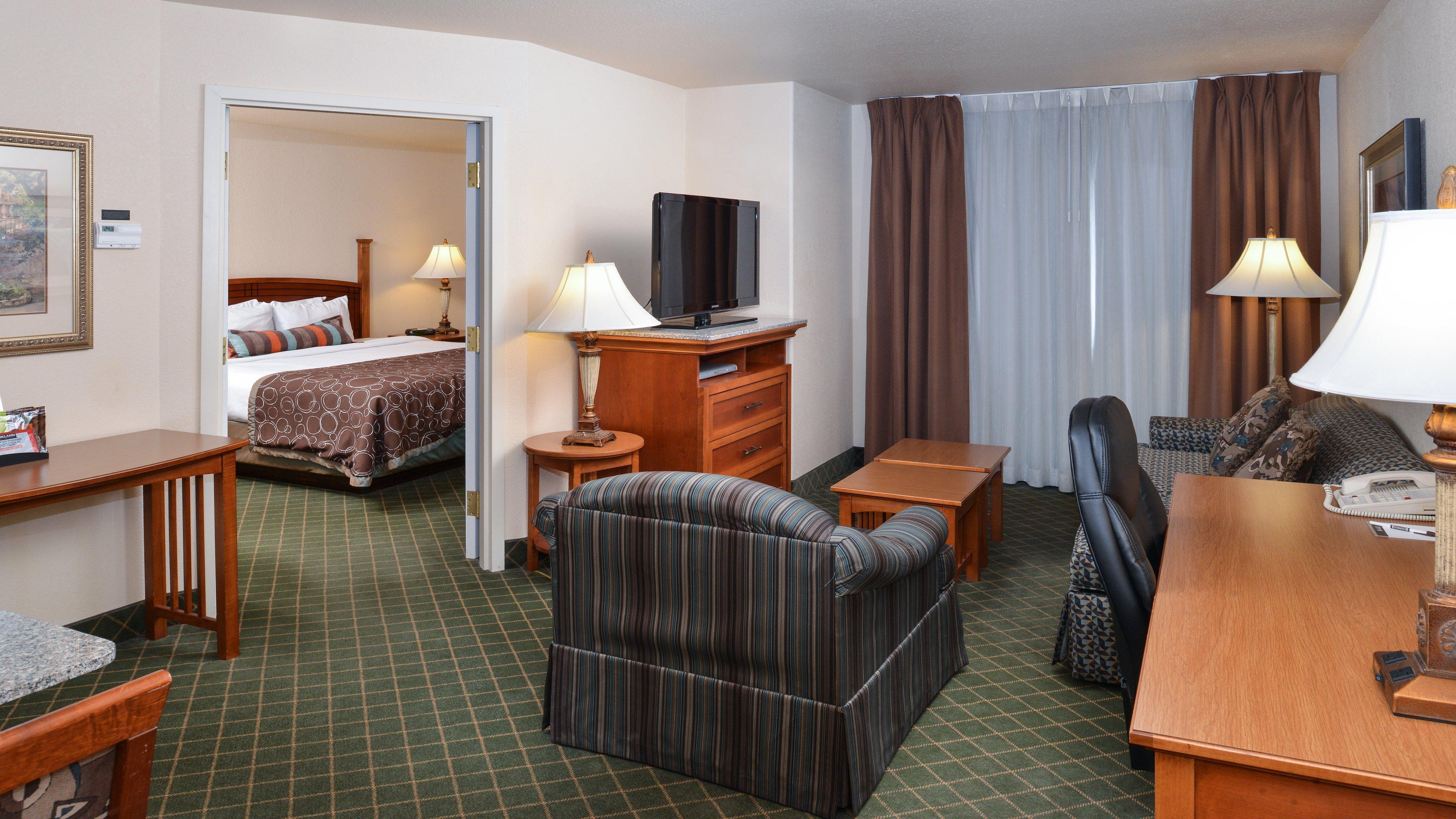 Hotel Staybridge - Airport By Ihg 3*