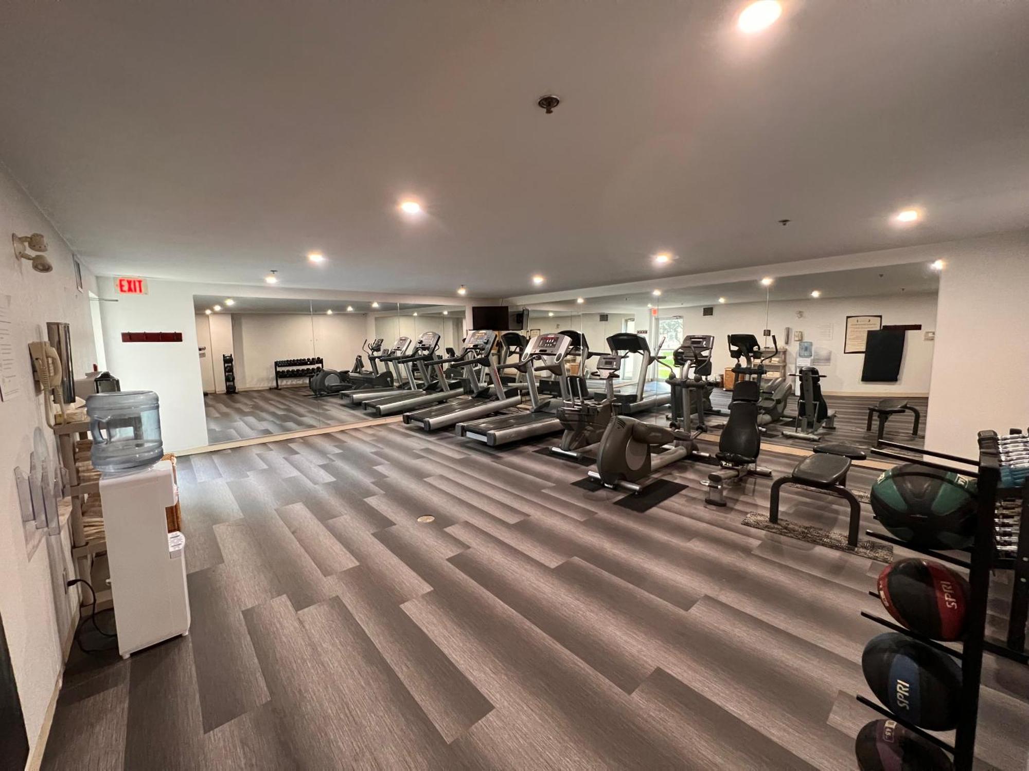 Staybridge - Airport By Ihg
